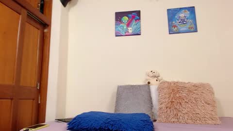 Snapshot of aliceusher_1 chatting on 28, 10, 2025 J Ruiz online show from 28, 10, 2025