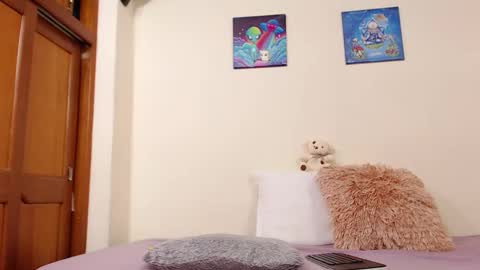 Snapshot of aliceusher_1 chatting on 30, 10, 2025 J Ruiz online show from 30, 10, 2025