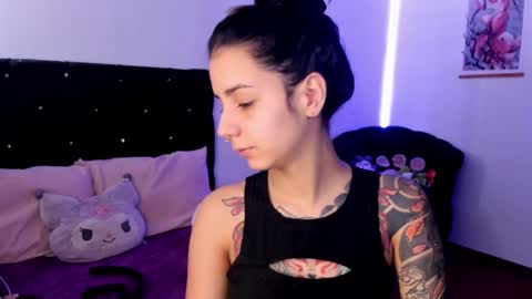 Snapshot of alicewoodville chatting on 8, 12, 2024 Alice online show from 8, 12, 2024