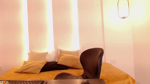 Snapshot of alicia_20_ chatting on 7, 1, 2025 Alice online show from 7, 1, 2025