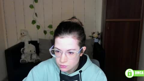 Snapshot of alicia_folow chatting on 1, 2, 2025 Alicia online show from 1, 2, 2025