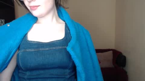 Snapshot of alicia_folow chatting on 8, 2, 2025 Alicia online show from 8, 2, 2025