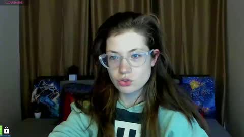 Snapshot of alicia_folow chatting on 11, 2, 2025 Alicia online show from 11, 2, 2025