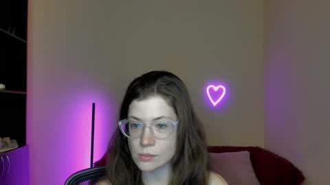 Snapshot of alicia_folow chatting on 1, 3, 2025 Alicia online show from 1, 3, 2025