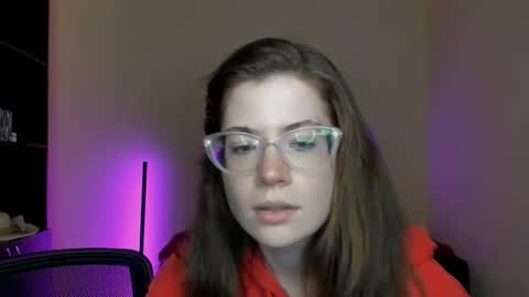 Snapshot of alicia_folow chatting on 11, 3, 2025 Alicia online show from 11, 3, 2025