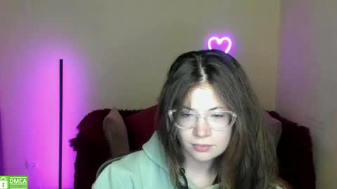 Snapshot of alicia_folow chatting on 9, 9, 2025 Alicia online show from 9, 9, 2025