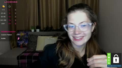 Snapshot of alicia_folow chatting on 18, 9, 2025 Alicia online show from 18, 9, 2025