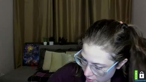 Snapshot of alicia_folow chatting on 9, 10, 2025 Alicia online show from 9, 10, 2025