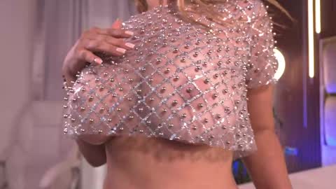 Alicia Lang online show from 16, 11, 2025