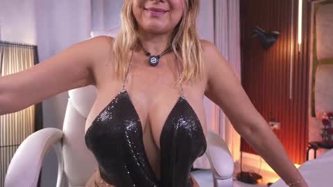 Alicia Lang online show from 24, 3, 2026