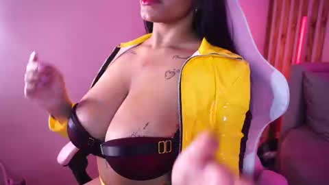 Snapshot of alicia_summer_ chatting on 22, 6, 2026 alicia_summer_ online show from 22, 6, 2026