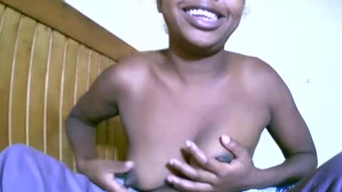 Snapshot of alicianah chatting on 8, 10, 2025 alicianah online show from 8, 10, 2025