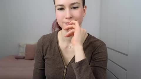 Snapshot of alicianoveli chatting on 6, 1, 2026 alicianoveli online show from 6, 1, 2026