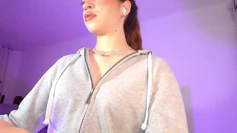 Snapshot of alina_lee01 chatting on 4, 7, 2026 NYX online show from 4, 7, 2026