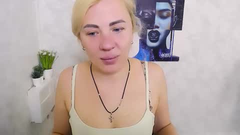 Snapshot of alinafrey_ chatting on 3, 2, 2026 Alina online show from 3, 2, 2026