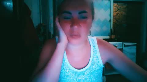 Snapshot of alinafrey_ chatting on 4, 7, 2026 Alina online show from 4, 7, 2026