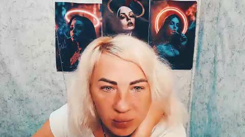 Snapshot of alinafrey_ chatting on 17, 7, 2026 Alina online show from 17, 7, 2026