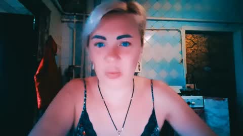 Snapshot of alinafrey_ chatting on 20, 7, 2026 Alina online show from 20, 7, 2026