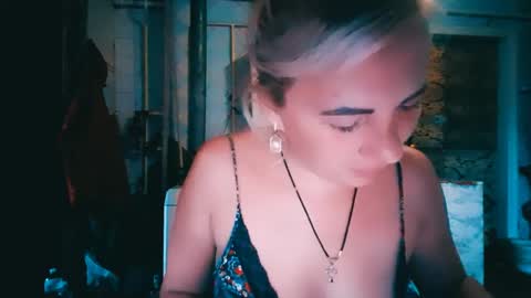 Snapshot of alinafrey_ chatting on 20, 7, 2026 Alina online show from 20, 7, 2026
