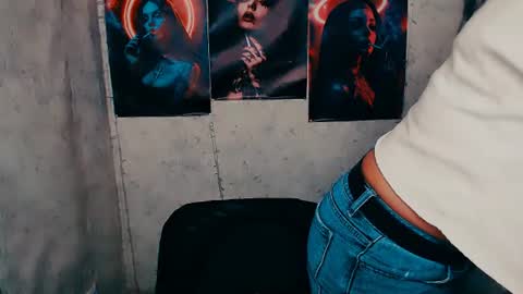 Snapshot of alinafrey_ chatting on 30, 7, 2026 Alina online show from 30, 7, 2026
