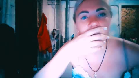 Snapshot of alinafrey_ chatting on 2, 8, 2026 Alina online show from 2, 8, 2026