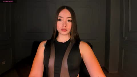 alinakravitz_ online show from 12, 9, 2025