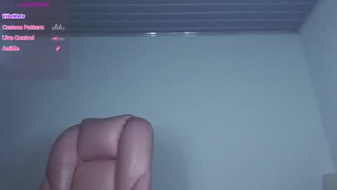 Snapshot of alisa__cain chatting on 3, 10, 2025 Alejandra online show from 3, 10, 2025