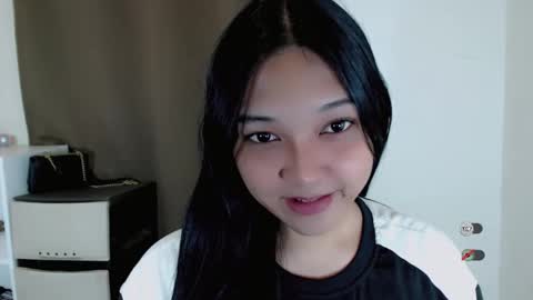 Shanti xhey online show from 4, 3, 2026