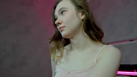 Alisa GMT2 Wen - Sun 10 AM - 4 PM except Monday and Tuesday   online show from 3, 1, 2025