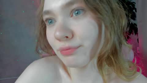 Alisa GMT2 Wen - Sun 10 AM - 4 PM except Monday and Tuesday   online show from 19, 1, 2025