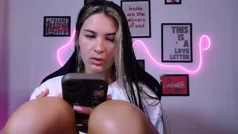 Snapshot of alisarossy chatting on 8, 6, 2026 Alisa online show from 8, 6, 2026