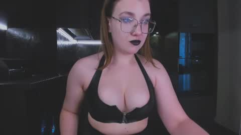 Snapshot of alisaxfox chatting on 7, 6, 2026 Alisa online show from 7, 6, 2026