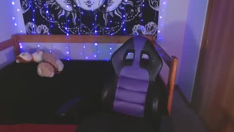 Snapshot of alisha17love chatting on 16, 11, 2025 alisha17love online show from 16, 11, 2025