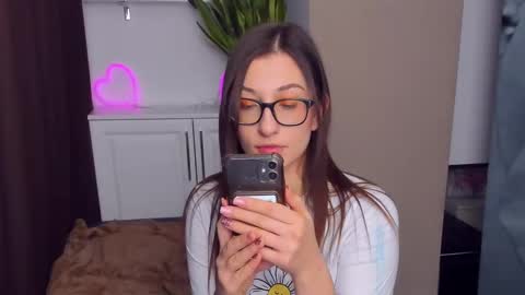 Snapshot of alishamurray chatting on 8, 12, 2024 Alina online show from 8, 12, 2024