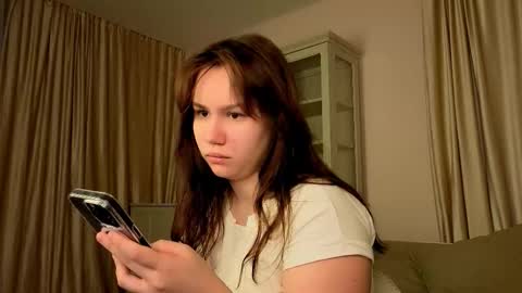 Alisia online show from 13, 11, 2025