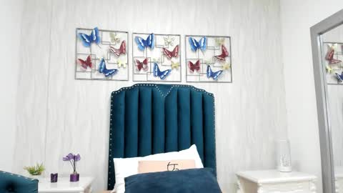 Snapshot of alison_carde05 chatting on 21, 10, 2025 Alison online show from 21, 10, 2025