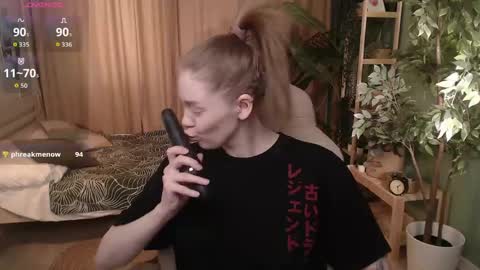 Snapshot of alison_doody chatting on 25, 4, 2026 Alison online show from 25, 4, 2026