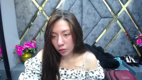 Snapshot of alison_maiker chatting on 22, 4, 2026 Alison Meiker online show from 22, 4, 2026