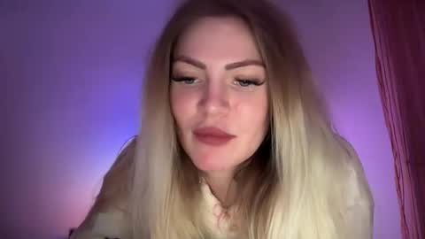 Snapshot of alisonlaurentis chatting on 26, 10, 2025 Ecate online show from 26, 10, 2025