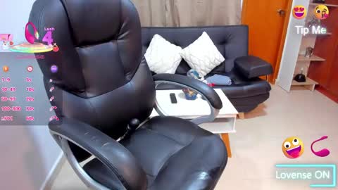 Snapshot of alisonlemoos chatting on 22, 5, 2026 Alisson online show from 22, 5, 2026