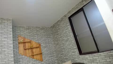 alisonn_doll online show from 8, 11, 2025