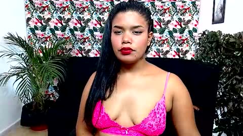 Snapshot of alisonn_hot chatting on 5, 12, 2024 ALISSON HOT online show from 5, 12, 2024