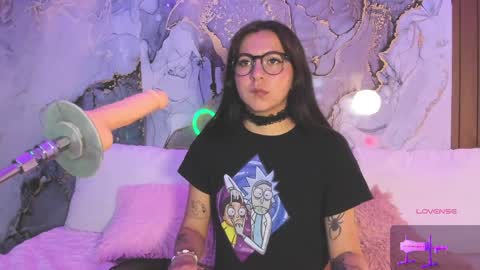 Snapshot of alissa_cute1 chatting on 4, 4, 2026 Mia online show from 4, 4, 2026