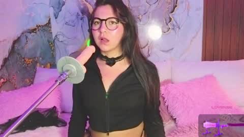 Snapshot of alissa_cute1 chatting on 16, 4, 2026 Mia online show from 16, 4, 2026