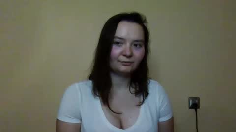 Snapshot of alissaflowers chatting on 22, 1, 2025 AlissaFlowers online show from 22, 1, 2025
