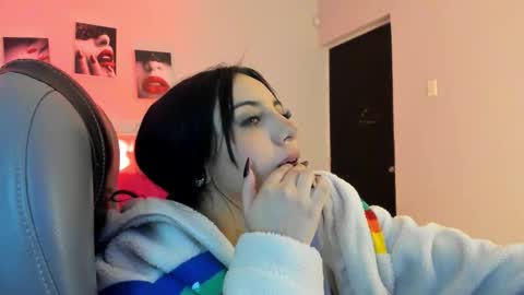 alisson__cortez online show from 8, 2, 2026