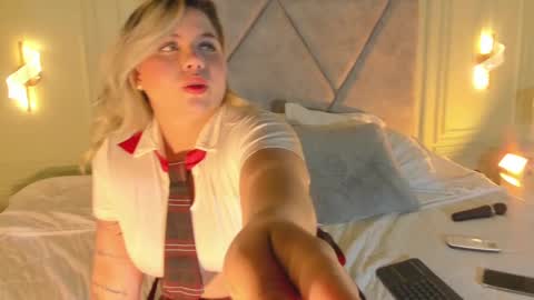 Alisson Joness online show from 9, 11, 2025