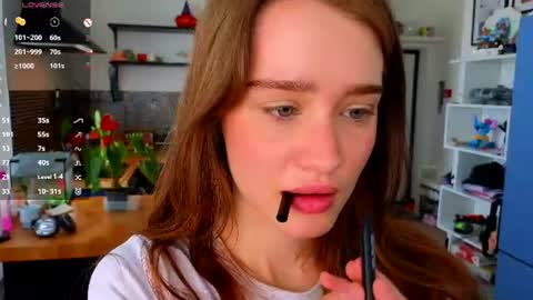 Alivia    online show from 24, 6, 2026