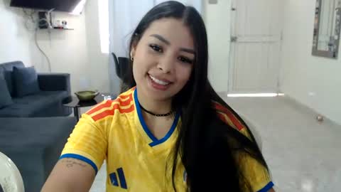 Snapshot of alizee_rae chatting on 3, 7, 2026 alizee_rae online show from 3, 7, 2026