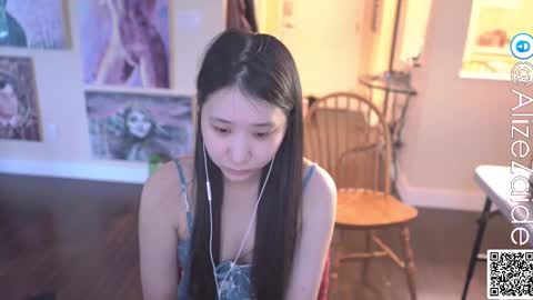 Alize Zaide online show from 9, 2, 2025